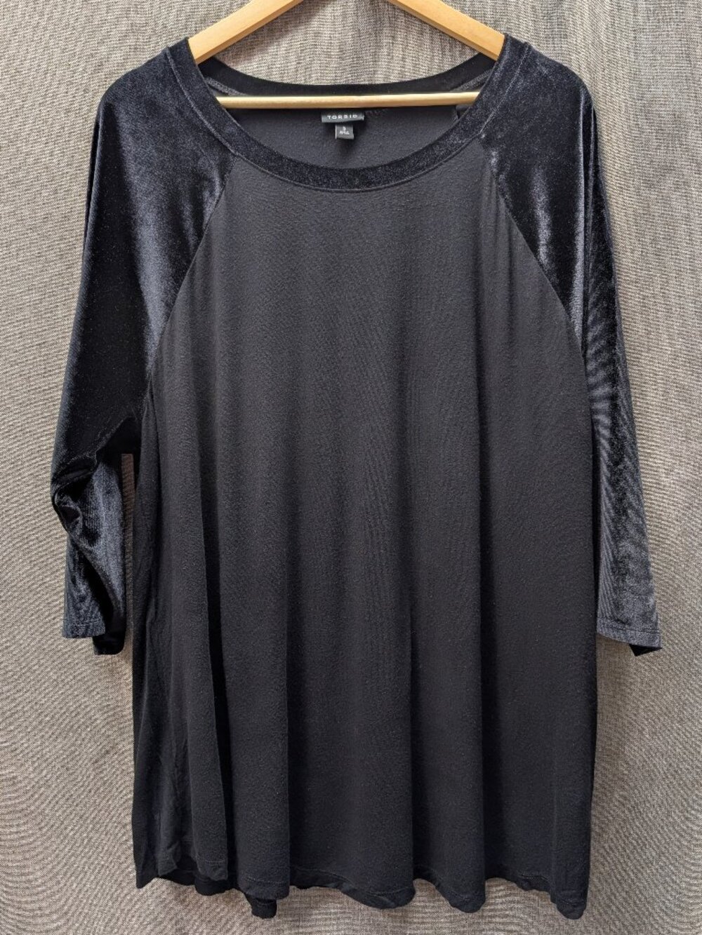 Torrid Velour Velvet 3/4 Sleeve Raglan Top Shirt